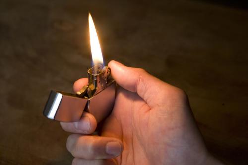 測試阻燃劑阻燃性能用打火機(jī)測試可行嗎？